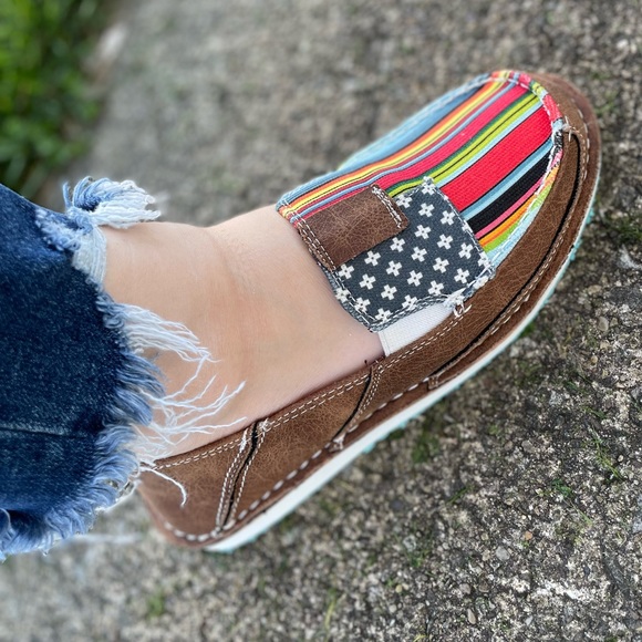 Very G Serape Americana Womens Shoes - Picture 5 of 5